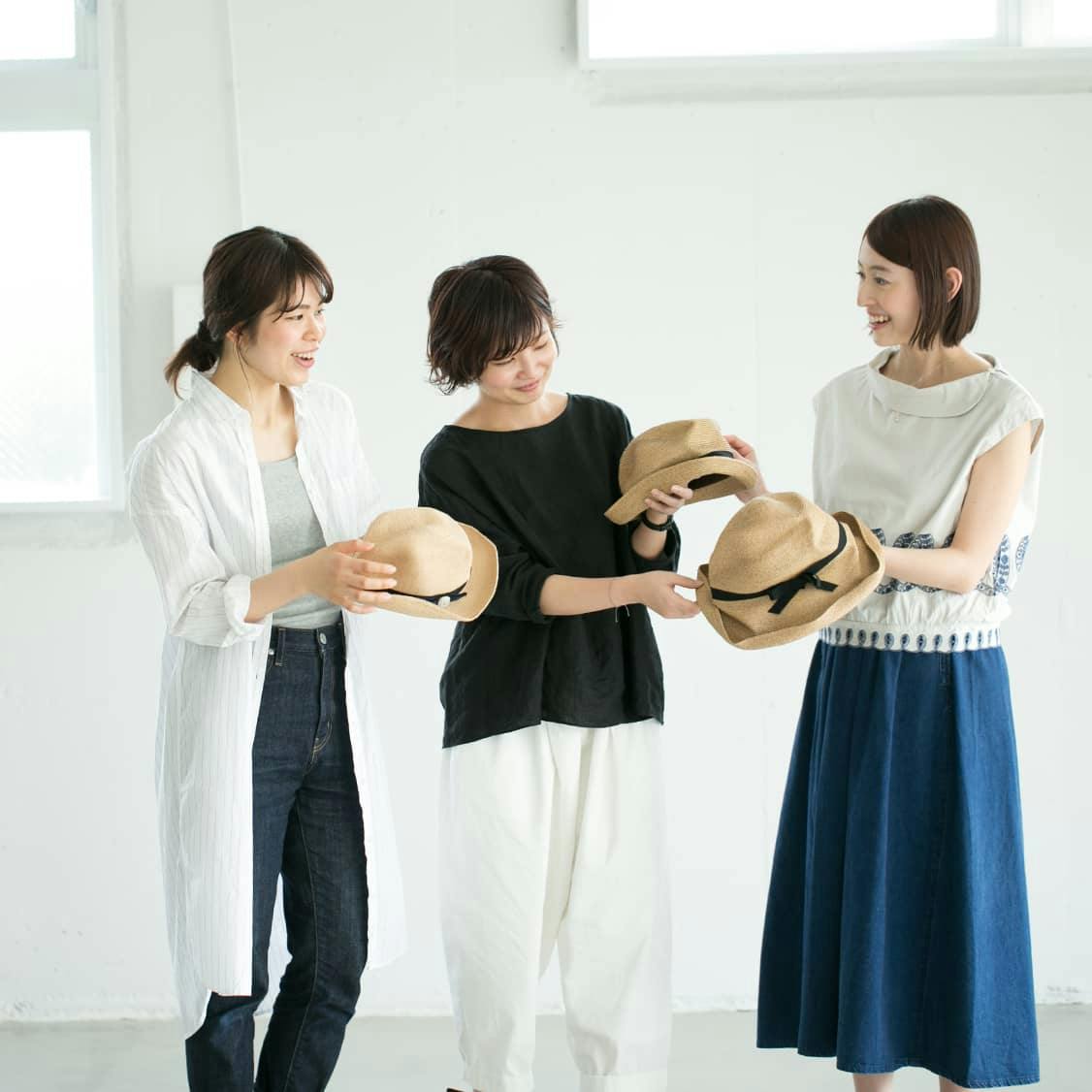 mature ha. / マチュアーハ / BOXED HAT（つば幅11cm）/ ペーパー