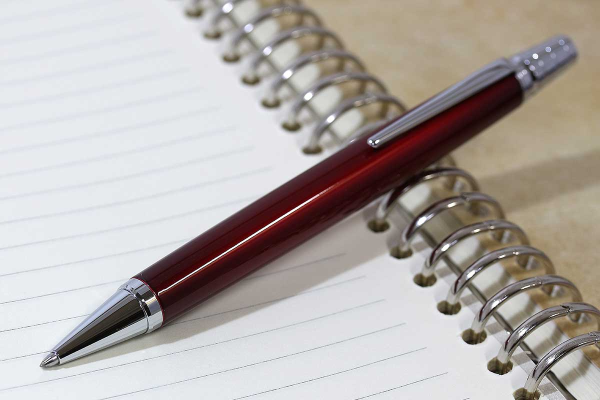 パイロット(PILOT) ボールペンRAIZ ライズ ライジングレッド ボールペン