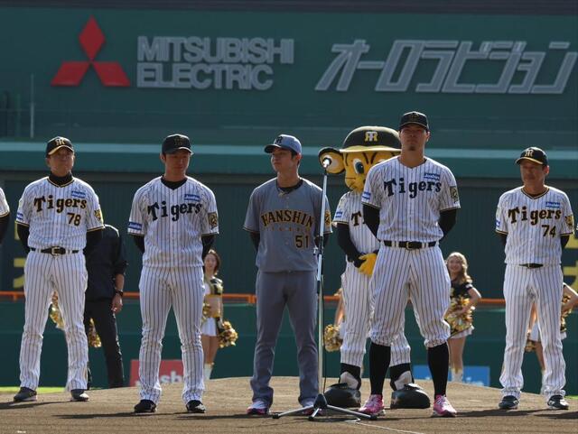 阪神が来季の新ユニホームを発表 近本「クラシカルなユニホームで