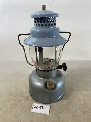 Coleman Vintage JC HIGGINS SINGLE MANTLE LANTERN 388.47001 Blue