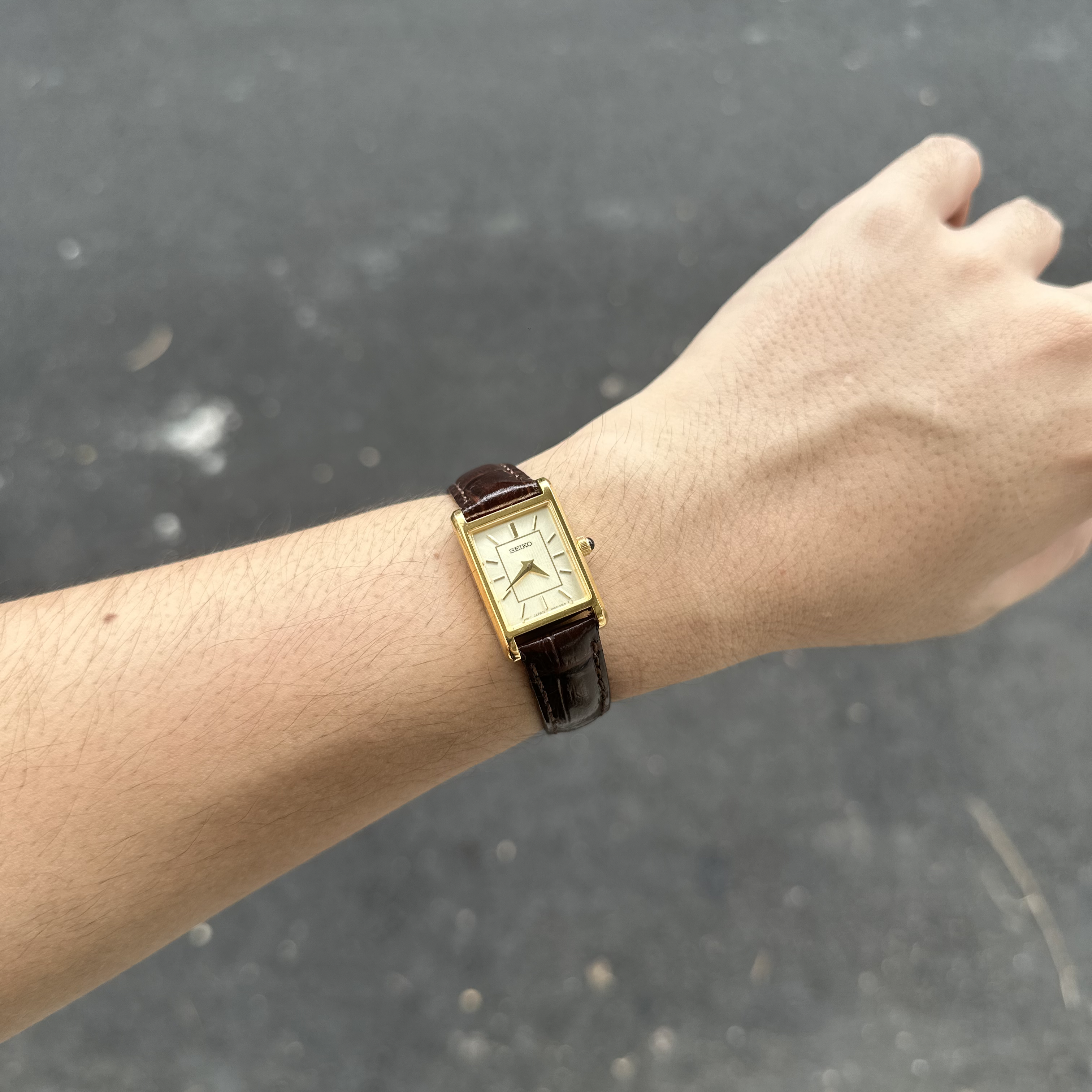 セイコー SWR053] 男性の6インチの腕につけたレディースセイコー