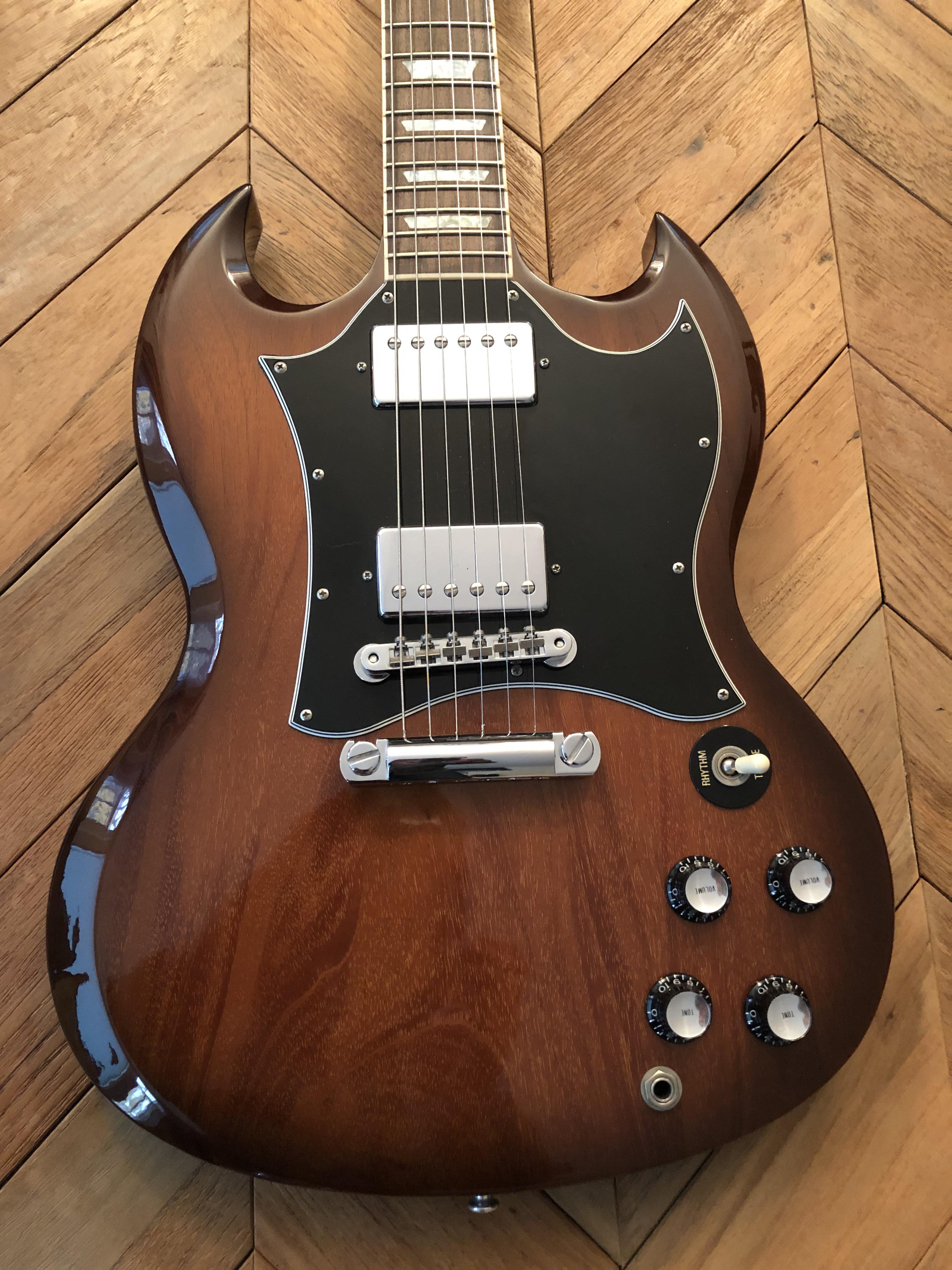 2002年製 ギブソン SG ナチュラルバースト : r/guitarporn