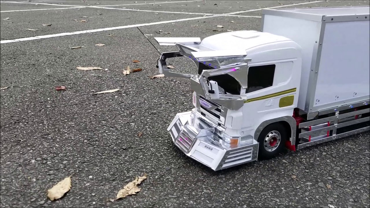 タミヤ1/14 SCANIA デコトラ1/14！ - YouTube