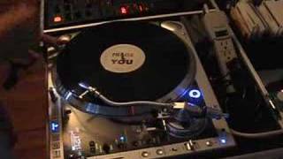 Demo of two Numark X2 hybrid DJ turntables (part 2) - YouTube