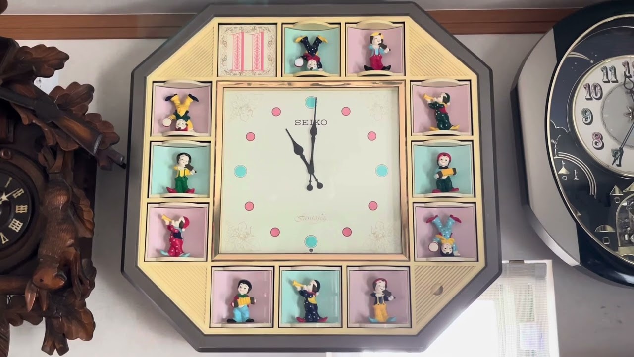 からくり時計 セイコー ファンタジア RE501B - YouTube
