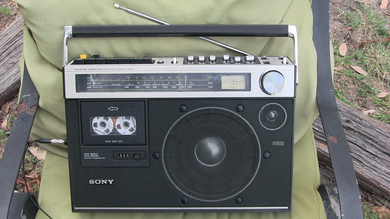 Sony CF-1990 studio mixer listen from youtube Audio library via cd