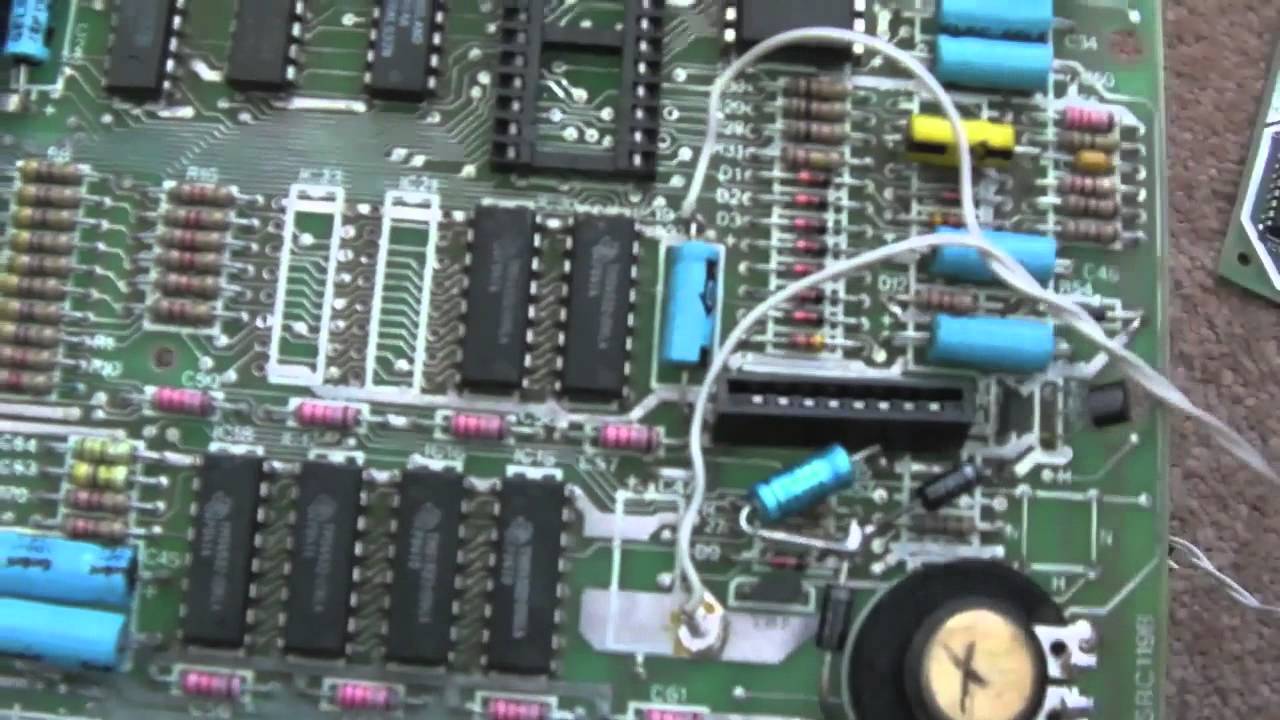 Sinclair ZX Spectrum RAM Repair (Upper RAM) - YouTube