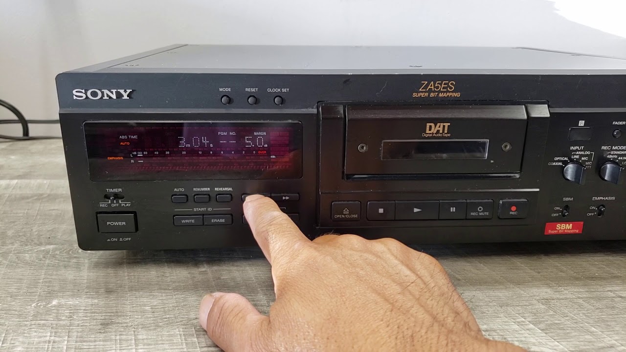 Sony DTC-ZA5ES Elevated Standard Audiophile DAT Player/Recorder