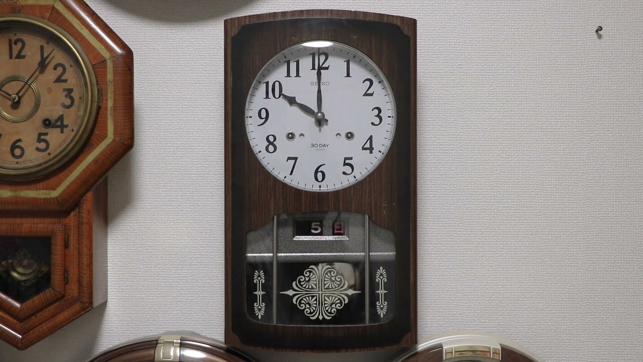 SEIKO 1ヶ月巻 柱時計 - YouTube
