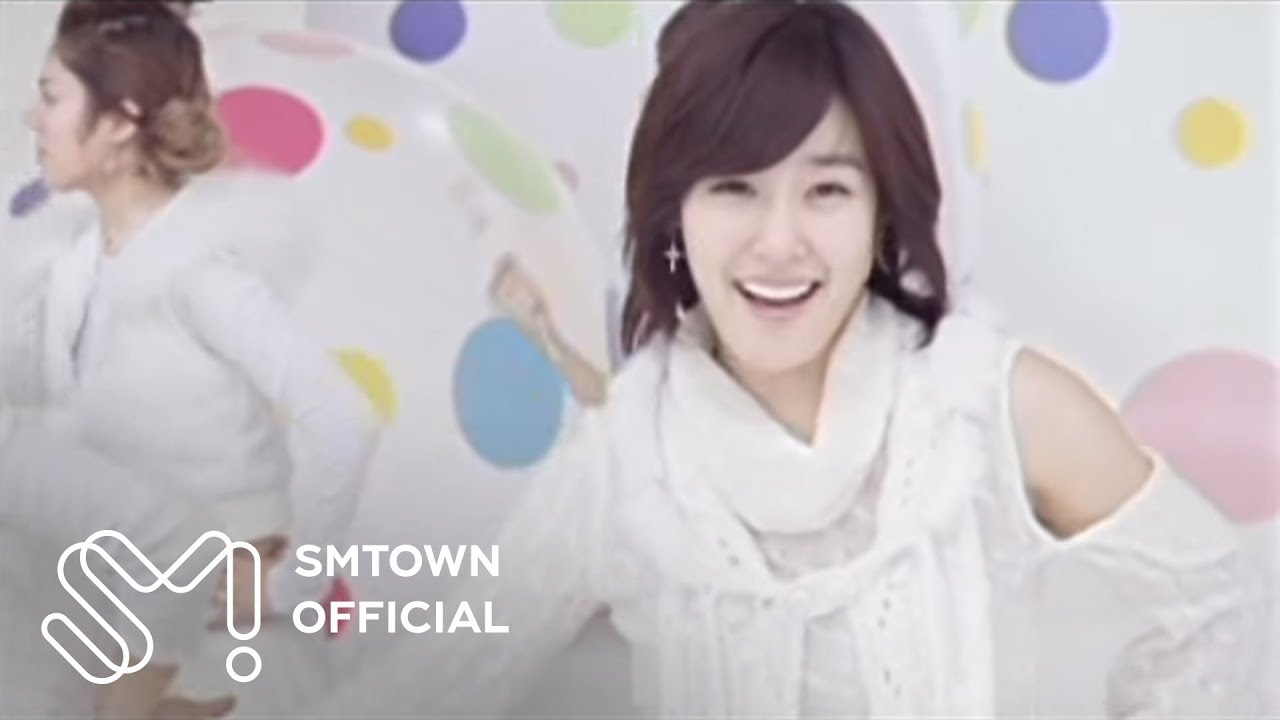 Girls' Generation 소녀시대 'Baby Baby' MV - YouTube