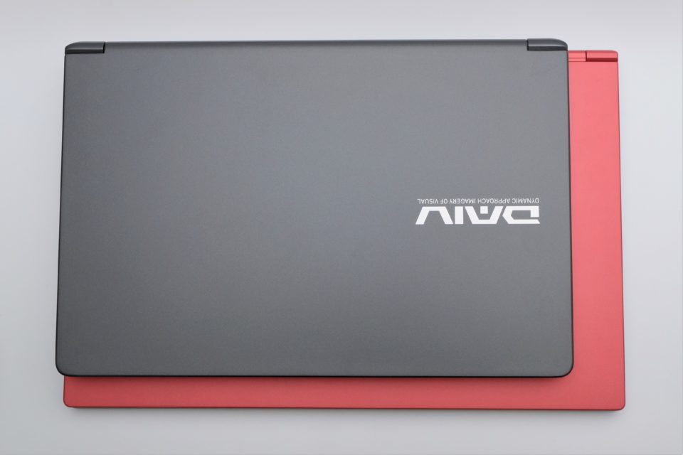 mouse X5-R5をレビュー！15.6型ながら軽量で抜群のバッテリーもちが