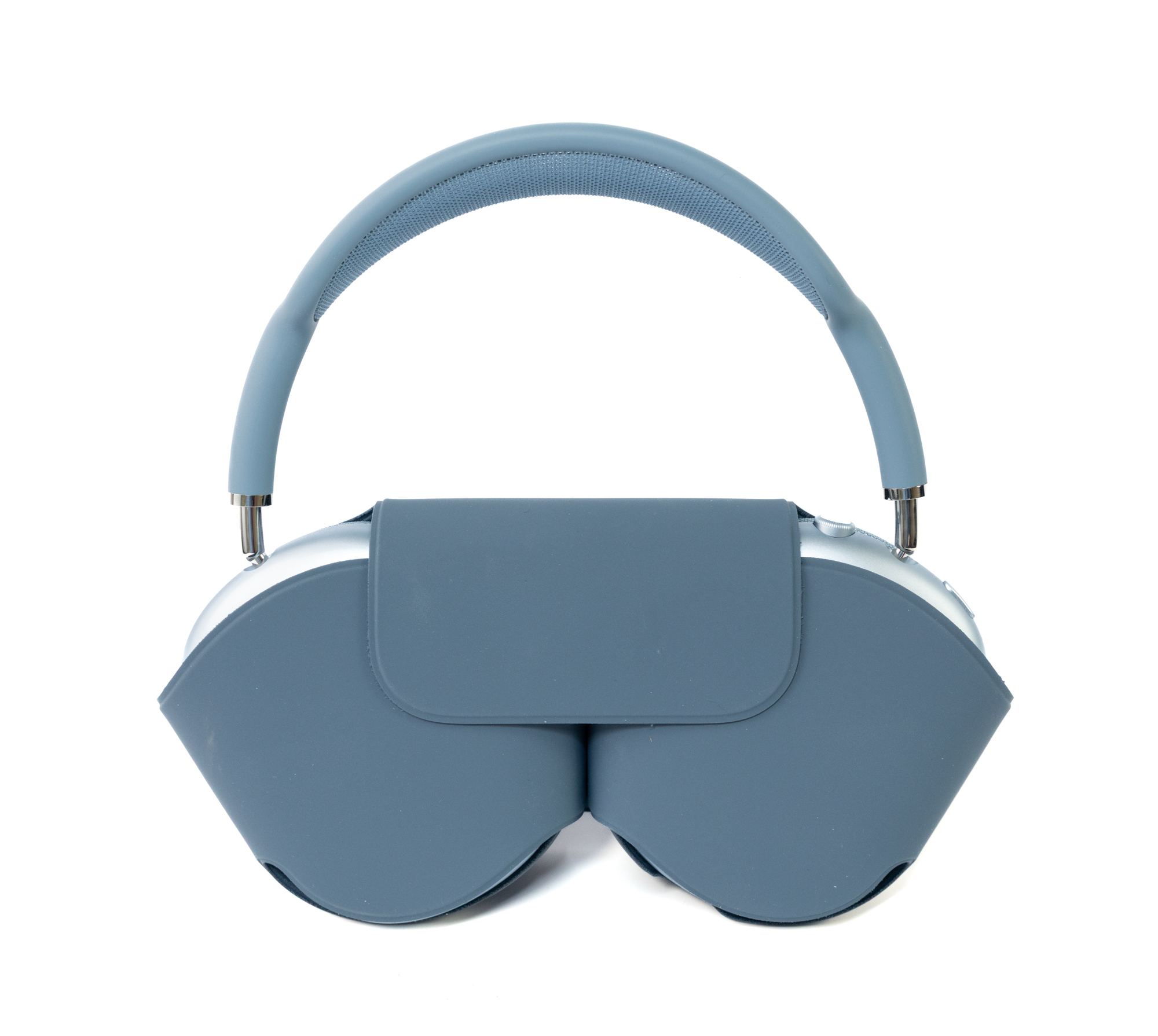 I Bought AirPods Max in 2026 — Here's Why They're Still Worth It