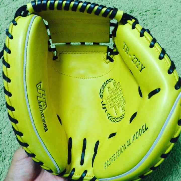 ハタケヤマの伊藤光モデルのキャッチャーミットTH-BS22について特徴