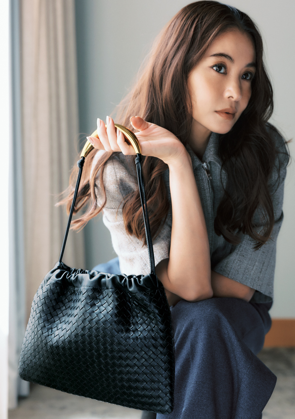 ワードローブの一軍であり続ける存在！ボッテガ・ヴェネタのイントレ