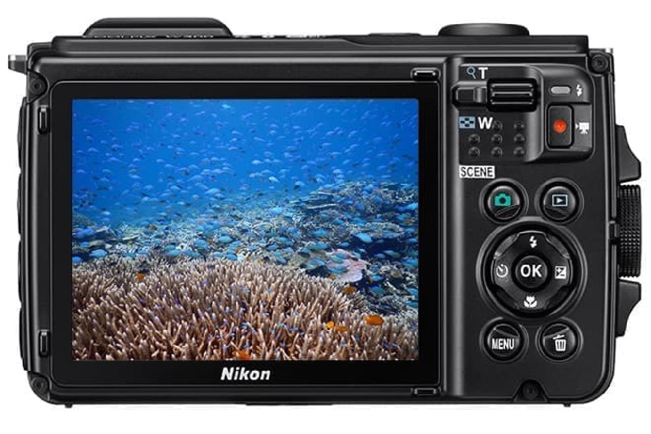 なんと水深30mに潜れ、4K動画も撮れるコンデジ「COOLPIX W300」―それっ