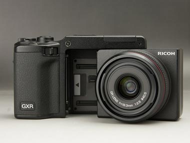 GR LENS A12 28mm F2.5」でリコー「GXR」を味わう（1/3 ページ