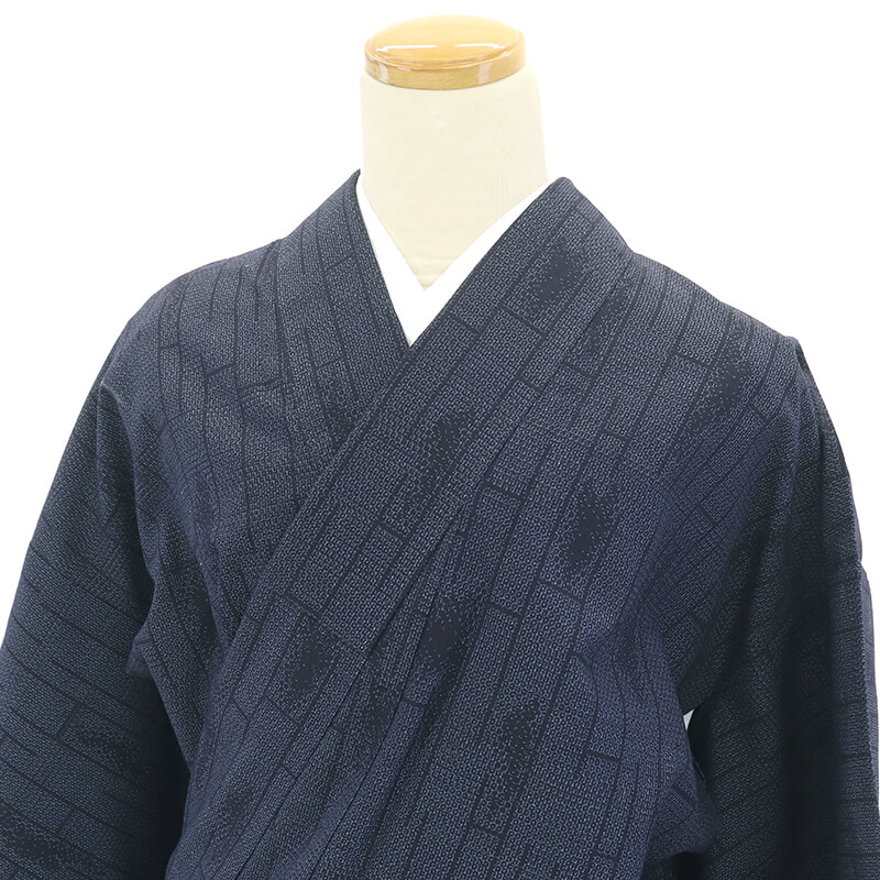 中古】 結城紬 紬単衣 証紙付き 単衣着物 レディース 正絹 紺 おく玉