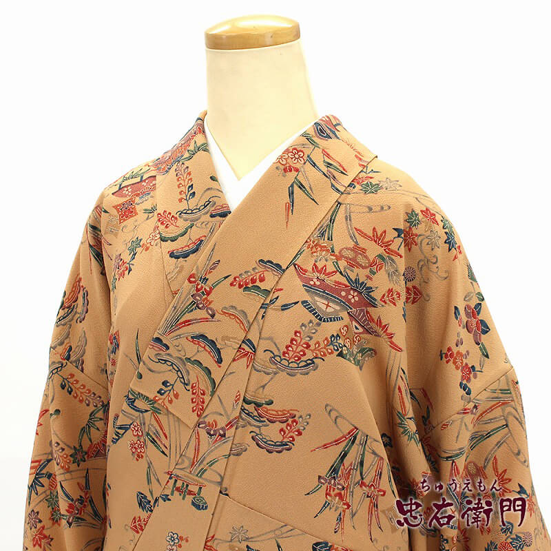 中古】 小紋 縮緬 型染め レディース 正絹 ベージュ 茶屋辻風 身丈