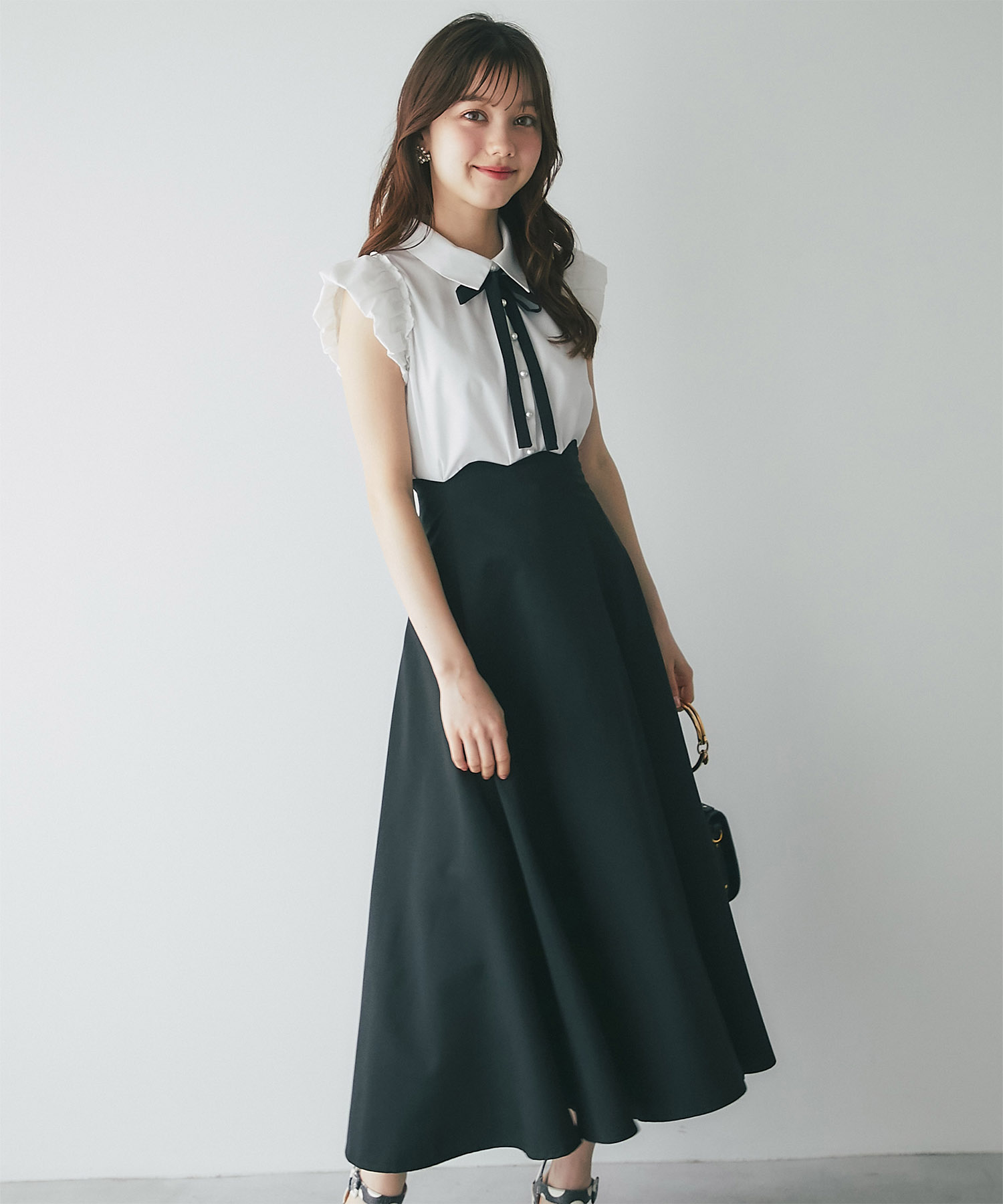 2WAYボウタイリボン付きパール釦フリルスリーブブラウス