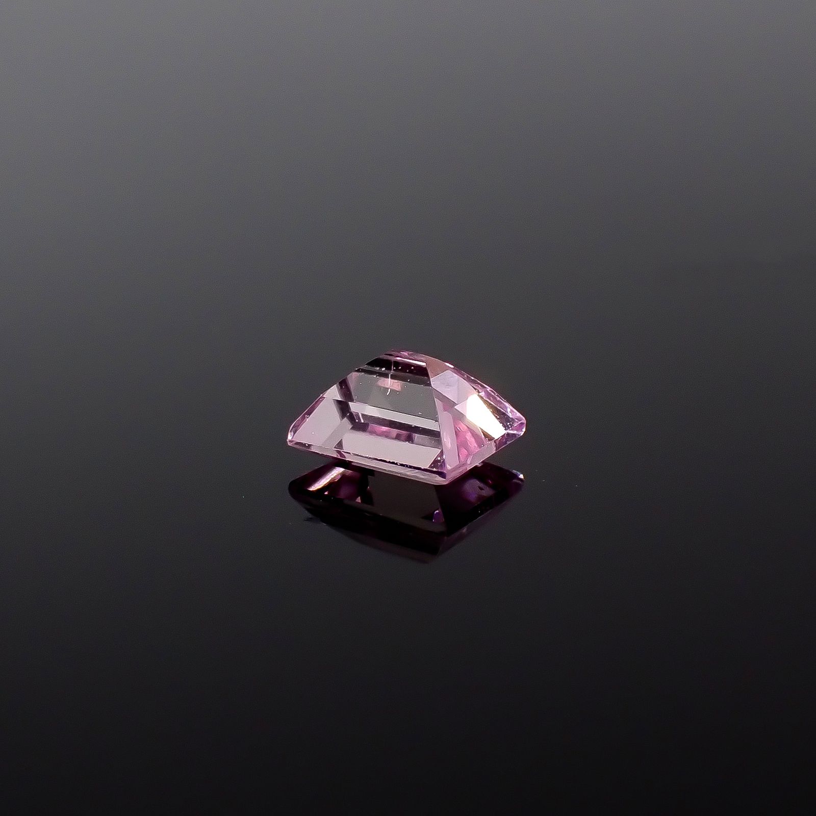 ピンクゾイサイト(宝石名ピンク・ゾイサイト)タンザニア産 ソ付(日独