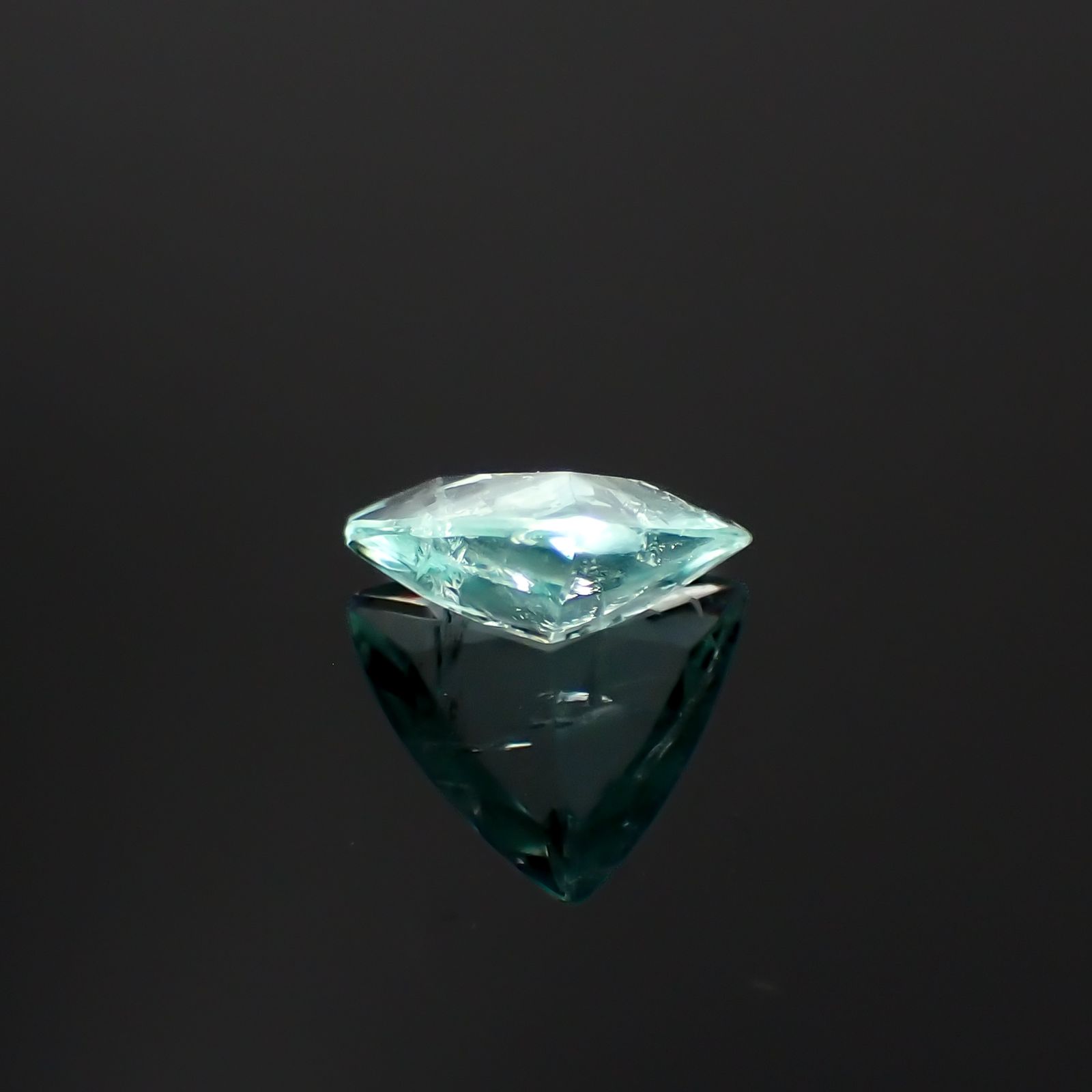 フォスフォフィライト・ルース】ボリビア産 2.289ct・ソーティング付