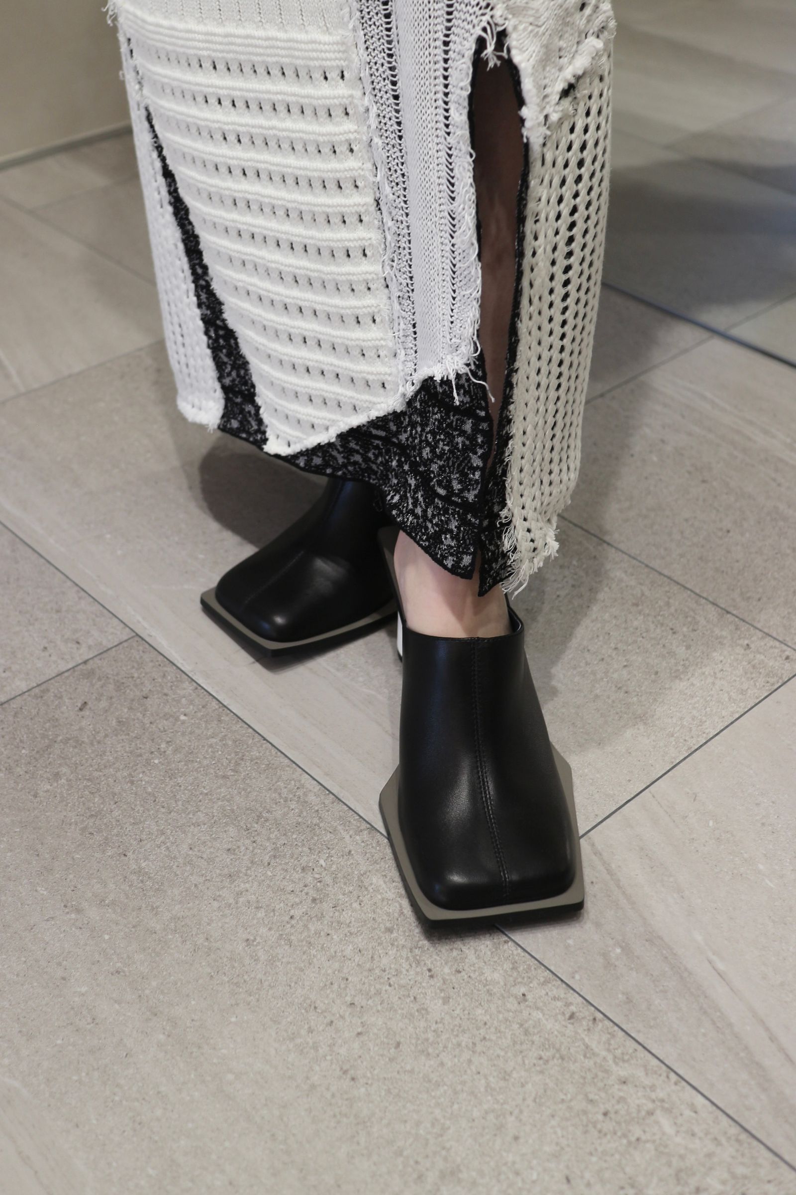 UN3D. - WIDE SQUARE MULE / ワイドスクエアミュール (シルバー) 軽量