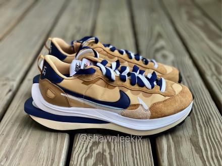 国内4月27日発売予定】 サカイ × ナイキ ヴェイパー ワッフル 全2色