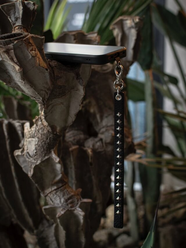 CALEE 「STUDS LEATHER SMART PHONE STRAP」 フォンタブ レザーストラップ