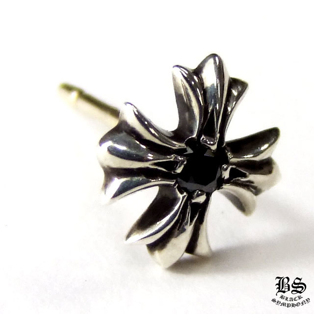 クロムハーツCHプラススタッドwithブラックダイヤモンド（ピアス