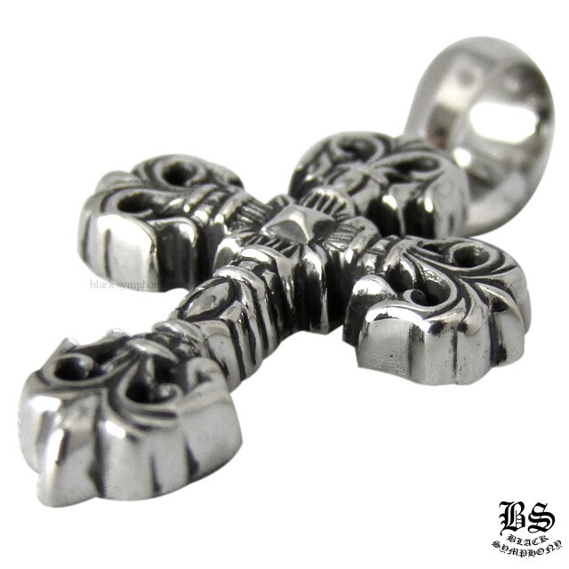 クロムハーツフィリグリークロスペンダントXSwithベイル(ネックレス