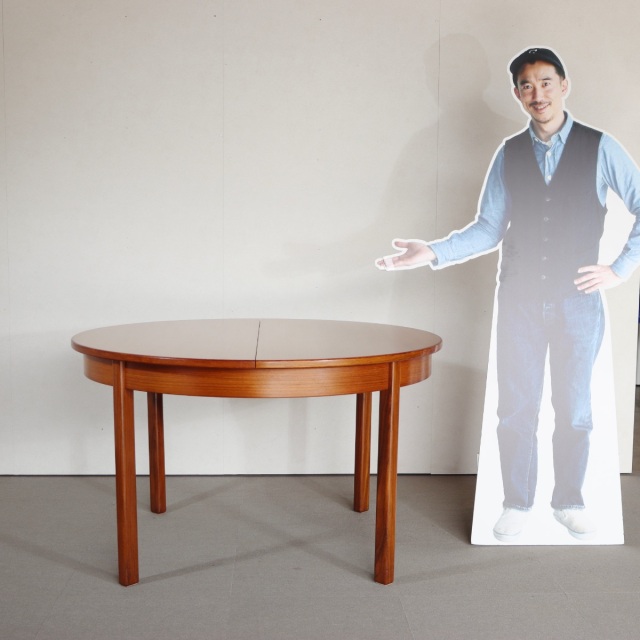 ラウンドダイニングテーブル| 英国ヴィンテージ家具 | 【ミーハーな