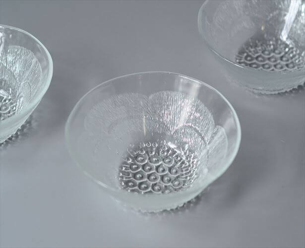 フィンランド製 Nuutajarvi ヌータヤルヴィ Pioni 12cm径 ガラスボウル