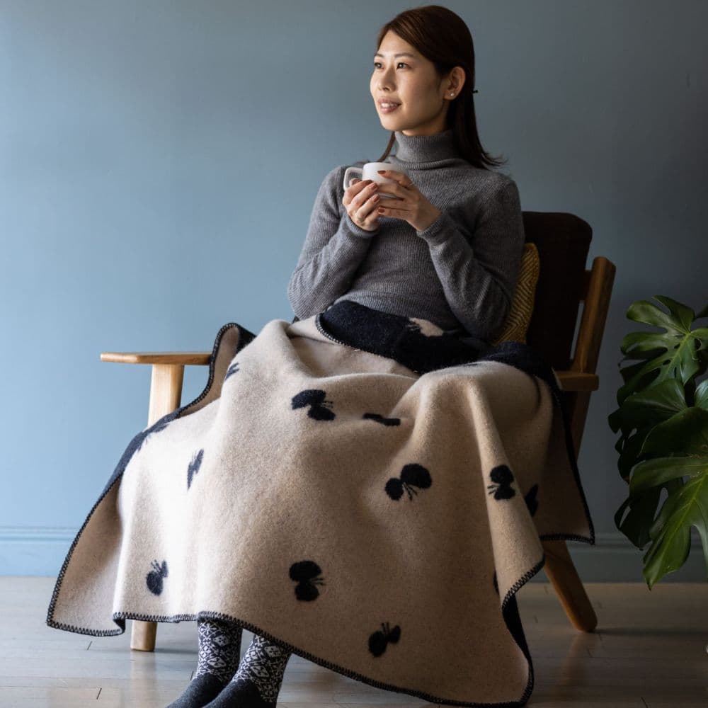 KLIPPAN × mina perhonen｜ウールハーフブランケット CHOUCHO COMFOTA