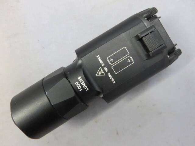 SUREFIRE】X300U-A ウエポンライト（実物）
