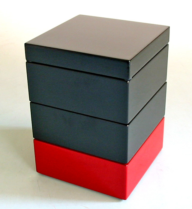 塗分三段重箱 黒朱 4寸 木製 漆塗りお重箱（製造中止） 漆器の井助