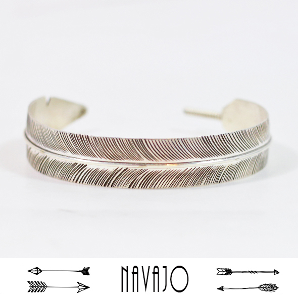 INDIAN JEWELRY DB ナバホ族 フェザーシルバーバングルを通販【paper