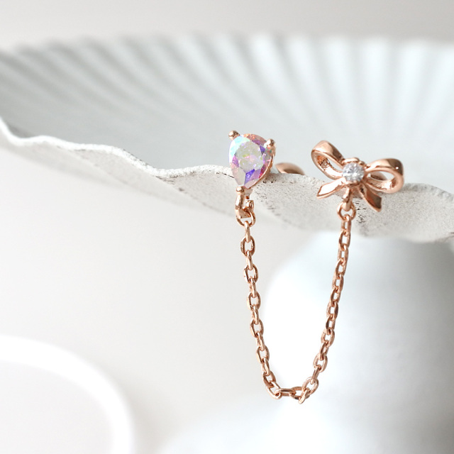 16G ］華奢リボン とオーロラビジュー がフェミニンな印象に。チェーン