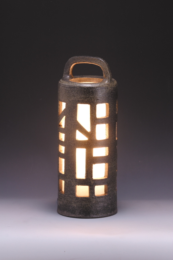 信楽焼ガーデンライト・水面のあかり・直径17.5cm×高さ43cm 明るい