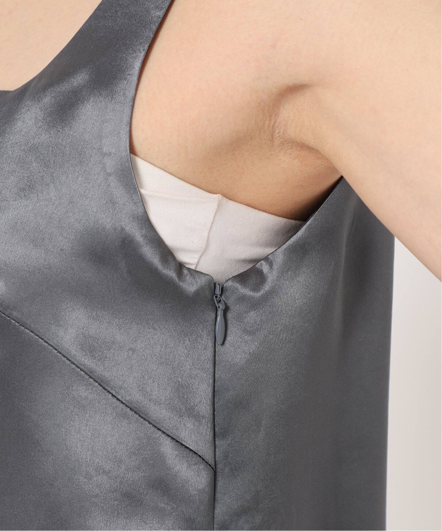 サテンスクエアーネックタンクトップ（タンクトップ）｜NOBLE