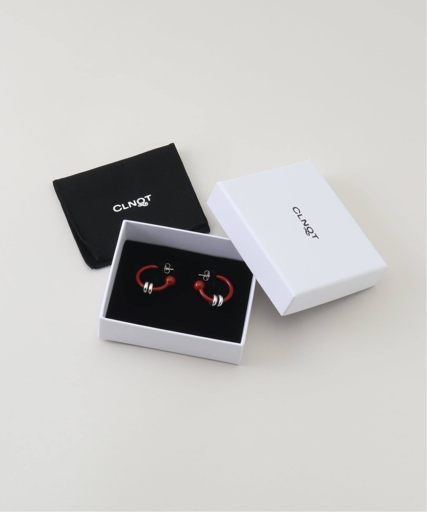 JUSTINE CLENQUET】ALAN LACQUERED EARRINGS：ピアス（両耳）（ピアス