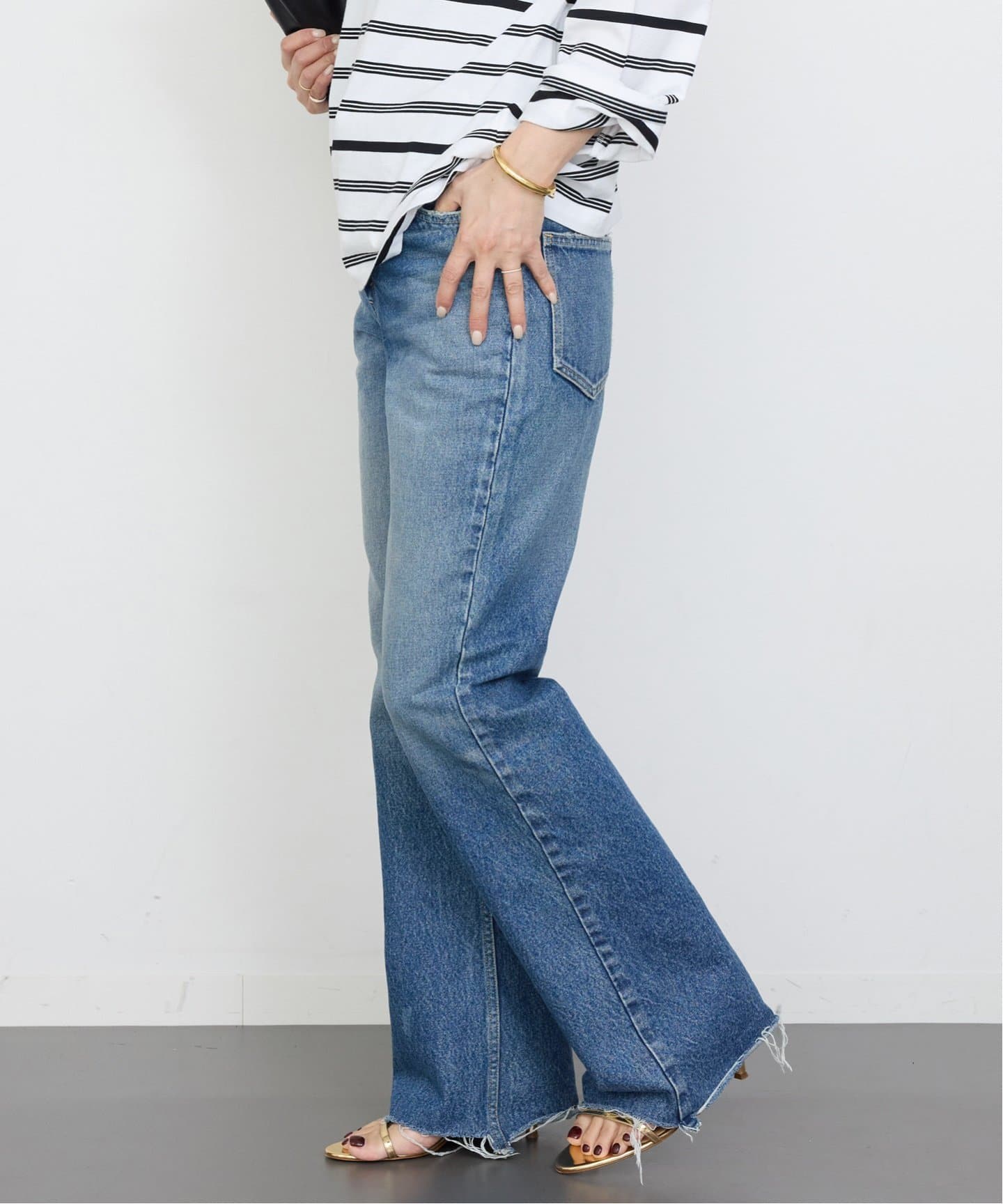MADISONBLUE / マディソンブルー】HEM CUT FLARE PANTS DENIM（デニム
