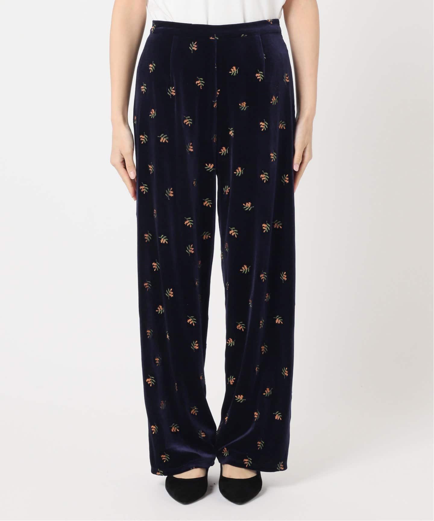 刺繍ベロアフレアパンツ（スラックス）｜OUTDOOR PRODUCTS（アウトドア