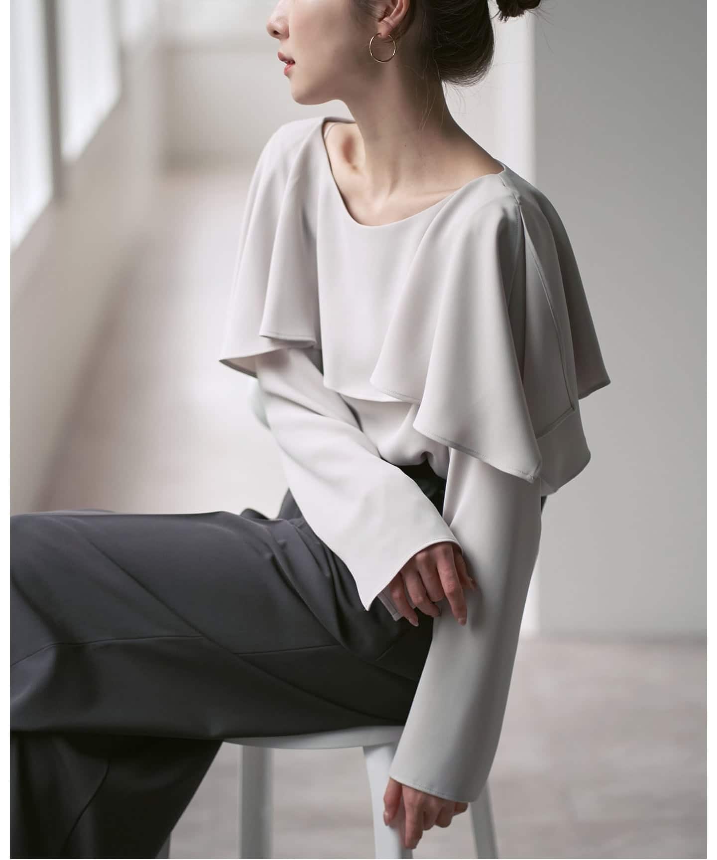 スリットケープブラウス（シャツ／ブラウス）｜NOBLE（ノーブル）の