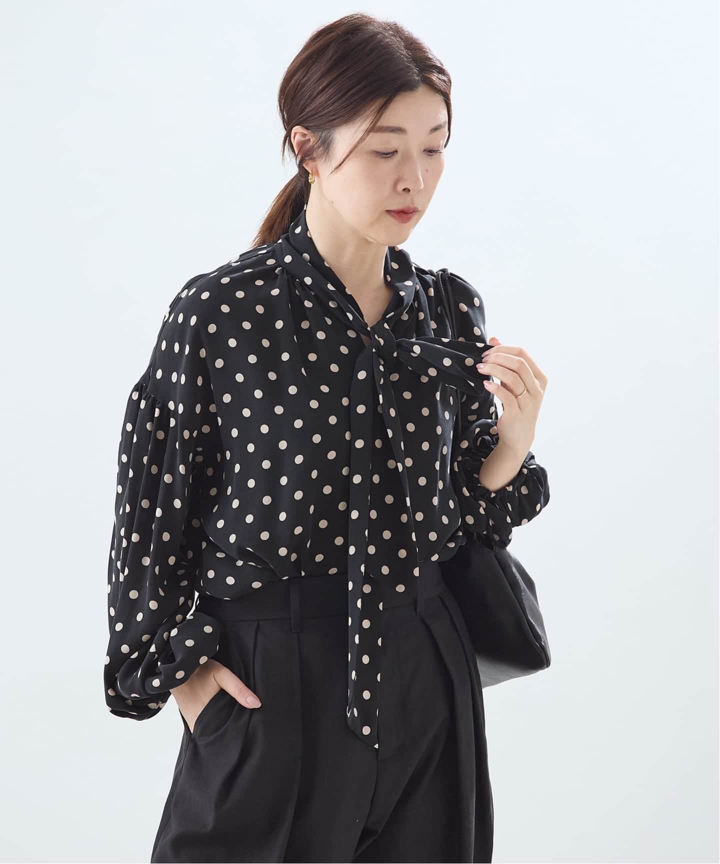 追加》IPEKERドット&フラワー/シアーボウタイブラウス（シャツ