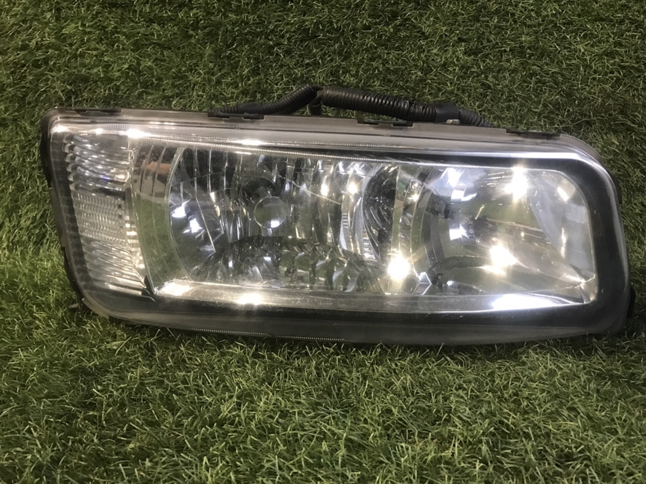 中古 三菱ふそう ヘッドライト右 R1年【ストックNo.6-48101】 | 中古