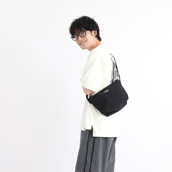 Cobble Hill Nylon Messenger Bag (XS) No Flap | Manhattan Portage