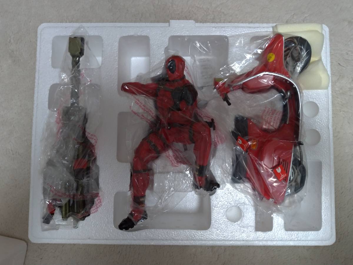 デッドプール オン ベスパ スタチュー 1/6 ジェントルジャイアント