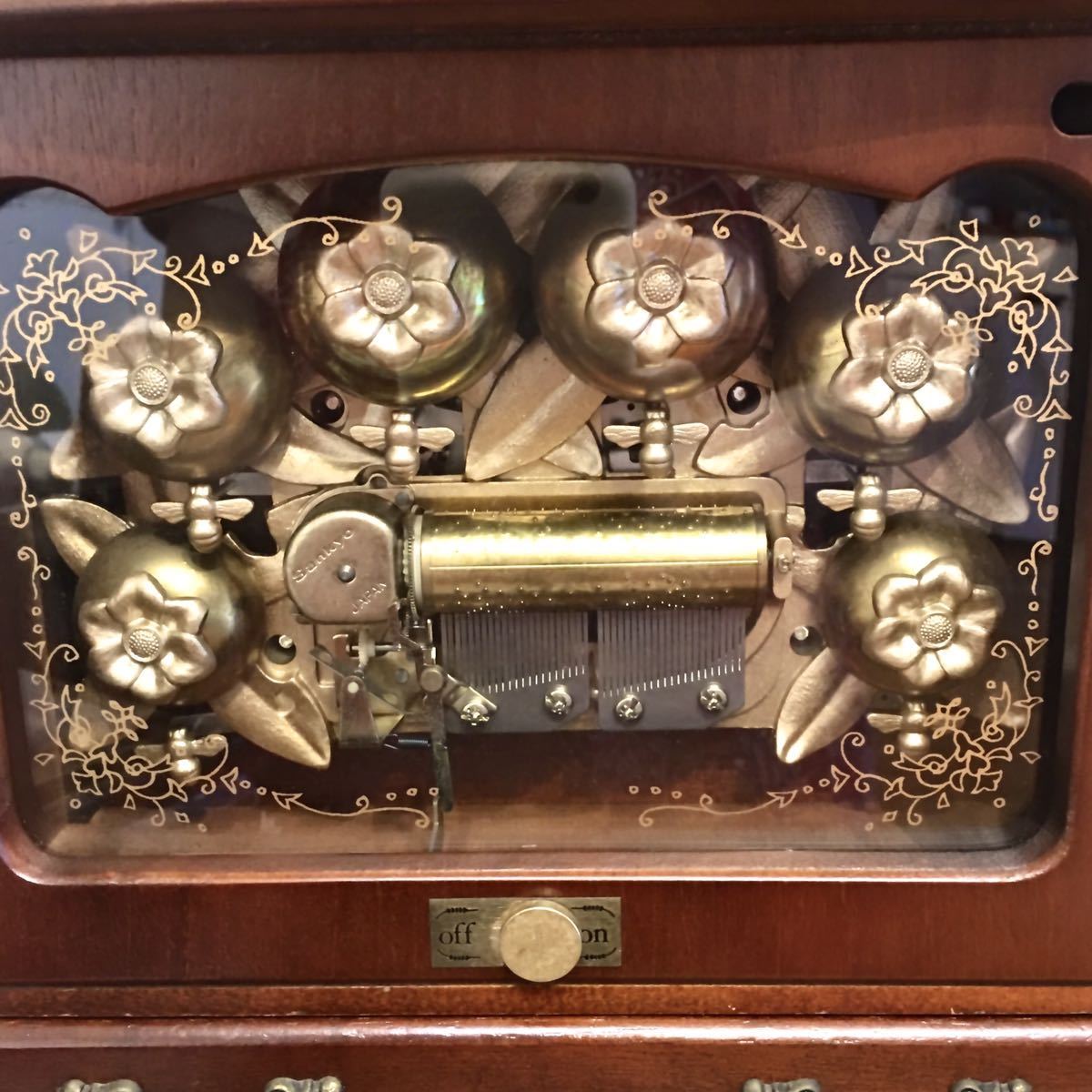 SANKYO サンキョー オルゴール 青きドナウ ジュエリーボックス 蜂