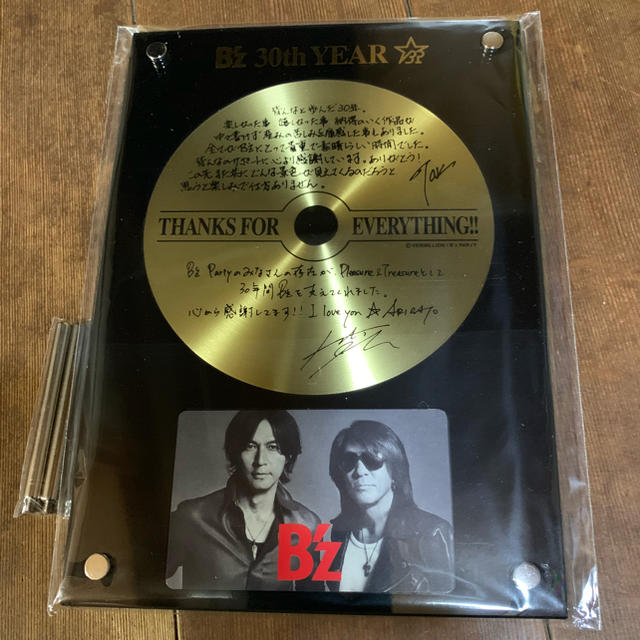 B'z30周年記念ゴールドディスク 盾の通販 by もこ｜ラクマ