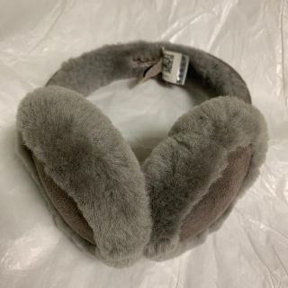 UGG（イヤーマフ ・ グレー/灰色系）のフリマアイテム一覧